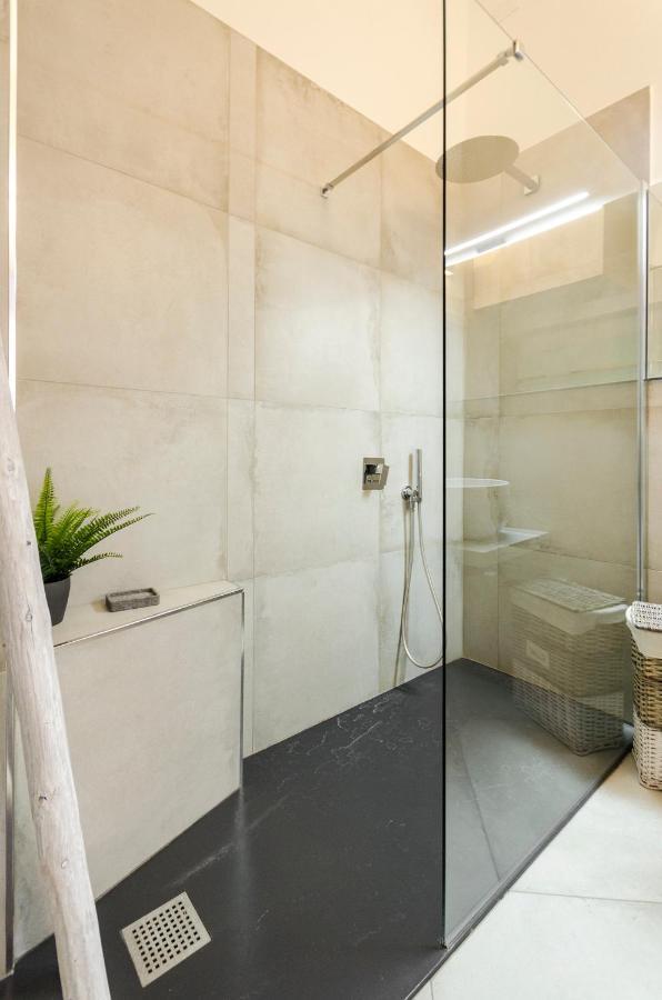 Cartoleria Suite: Spazioso, Moderno E Centrale Bologne Extérieur photo